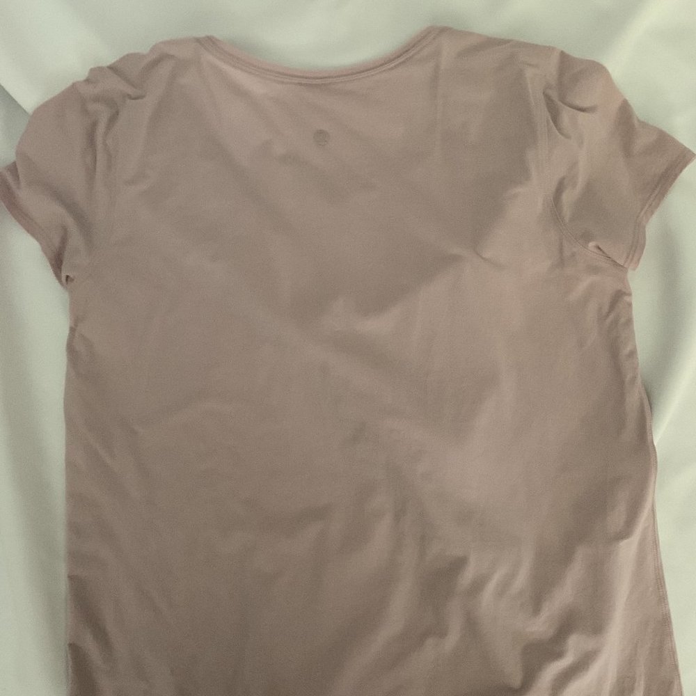 lululemon tshirt